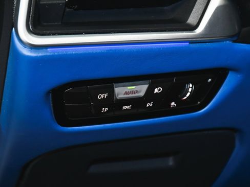 Used 2022 BMW M4 xDrive Competition image 18