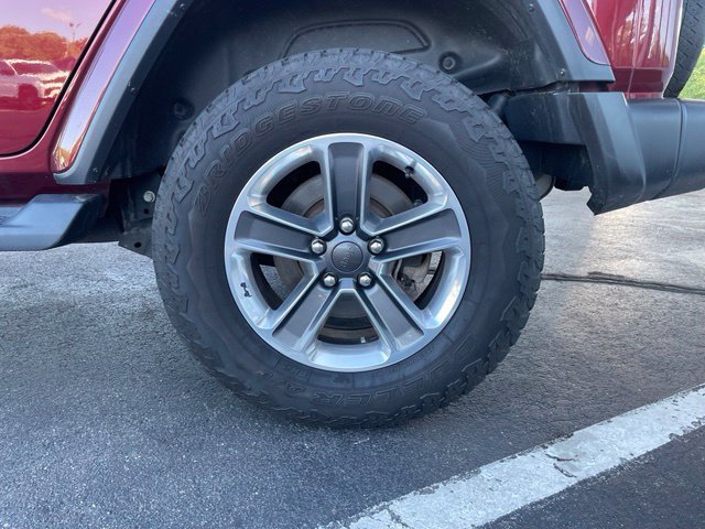 Used 2021 Jeep Wrangler Unlimited Sahara w/ LED Lighting Group AWD/4WD image 31