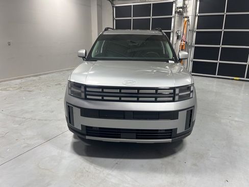 Used 2025 Hyundai Santa Fe SEL image 2