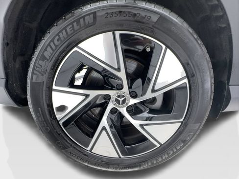 Used 2024 Mercedes-Benz GLC 300 4MATIC w/ Driver Assistance Package image 14