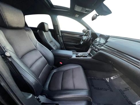 Used 2020 Honda Accord Sport image 14