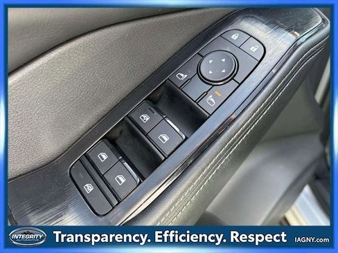 Certified 2024 Nissan Rogue SV AWD/4WD image 19