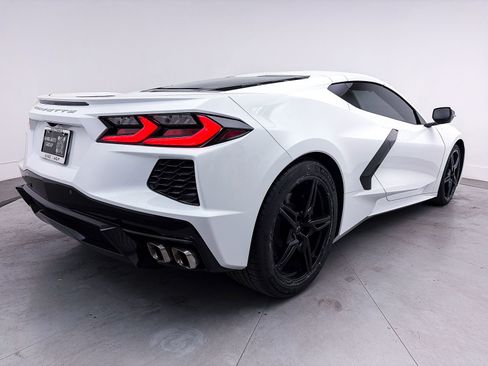 Used 2021 Chevrolet Corvette Stingray Coupe w/ Engine Appearance Package RWD image 16
