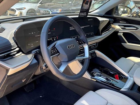 New 2025 Audi Q5 Premium Plus image 8