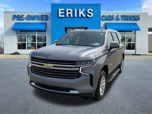 Used 2022 Chevrolet Tahoe LT w/ Luxury Package image 2