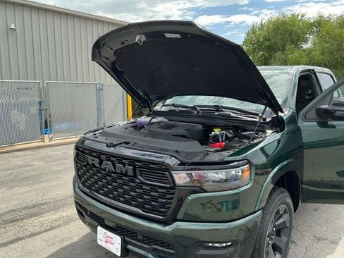 New 2026 RAM 1500 Big Horn AWD/4WD image 11
