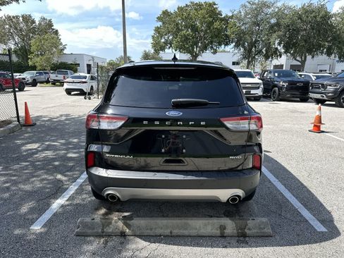 Used 2022 Ford Escape Titanium w/ Titanium Elite Package AWD/4WD image 7
