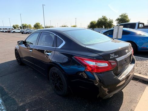 Used 2018 Nissan Altima 2.5 S w/ S Convenience Package FWD image 6