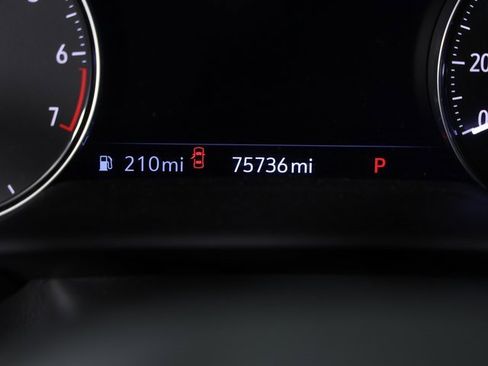 Used 2022 Buick Envision Avenir w/ Technology Package II image 24