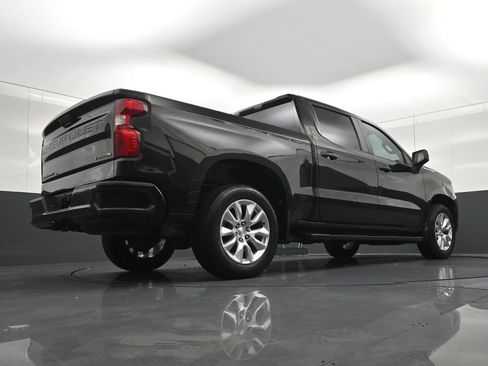 Used 2022 Chevrolet Silverado 1500 Custom RWD image 31
