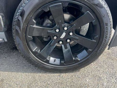 Used 2016 Cadillac Escalade ESV Luxury image 11