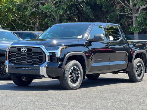 New 2026 Toyota Tundra SR5 AWD/4WD image 2