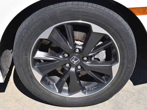 Used 2023 Honda Odyssey Elite image 11