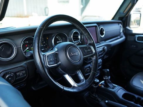 Used 2022 Jeep Wrangler Unlimited Sahara w/ Cold Weather Group image 6