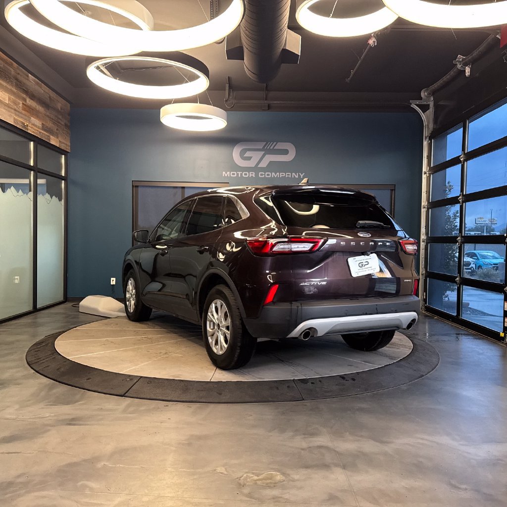 Used 2023 Ford Escape Active w/ Tech Pack #1 AWD/4WD image 5