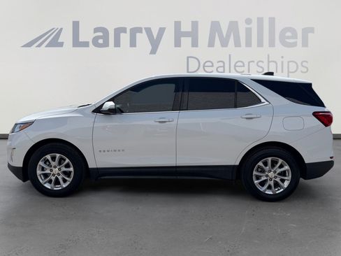 Used 2018 Chevrolet Equinox LT FWD image 2