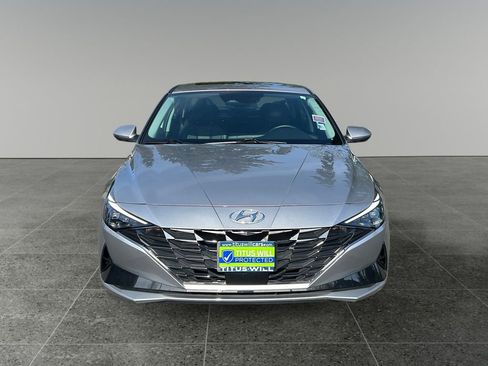 Used 2021 Hyundai Elantra Limited FWD image 2