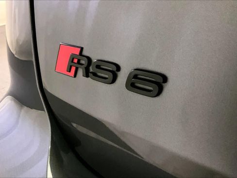 Used 2023 Audi RS 6 AWD/4WD image 9