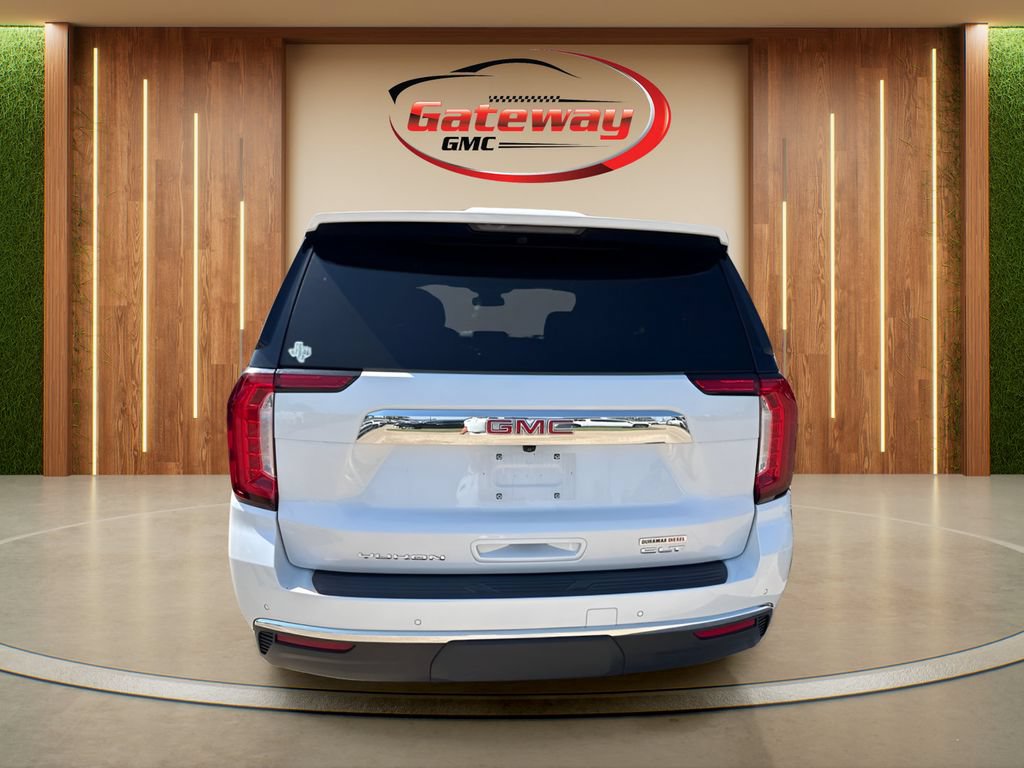 Used 2023 GMC Yukon SLT w/ SLT Luxury Package AWD/4WD image 12