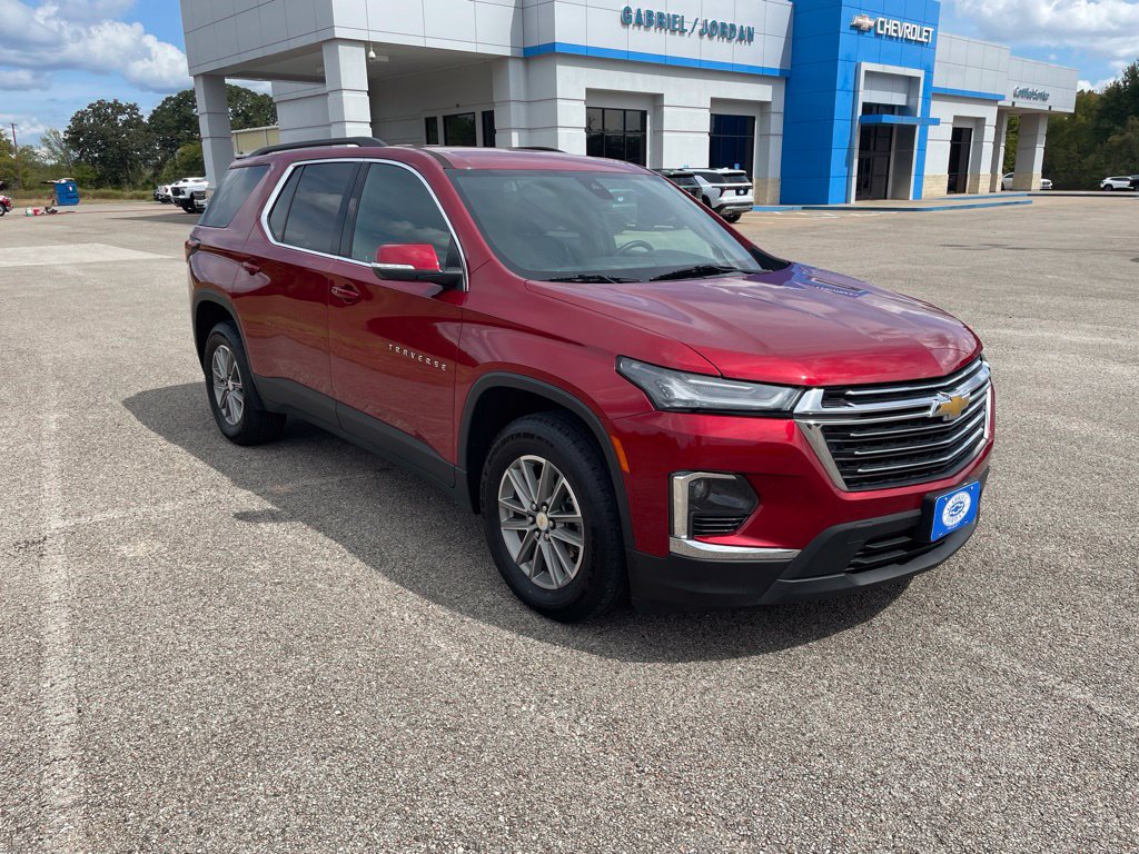 Used 2023 Chevrolet Traverse LT FWD image 9