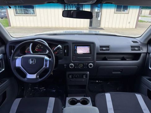 Used 2006 Honda Ridgeline RT image 4