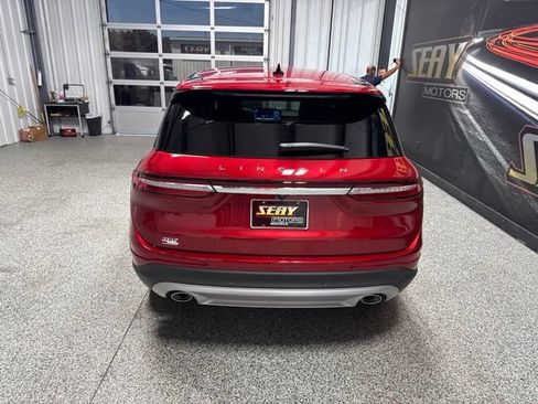Used 2025 Lincoln Corsair AWD image 16