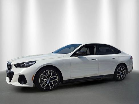 New 2025 BMW i5 M60 w/ Premium Package AWD/4WD image 3