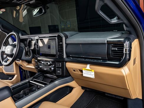 Used 2026 Ford F450 Lariat image 18