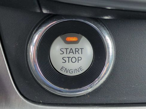 Used 2019 Nissan Murano S w/ Cargo Package AWD/4WD image 16