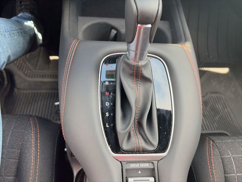 Used 2025 Honda HR-V Sport image 18