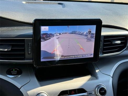 Used 2020 Ford Explorer XLT w/ Equipment Group 202A image 22