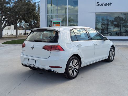 Used 2019 Volkswagen e-Golf SE w/ Driver Assistance Package image 5