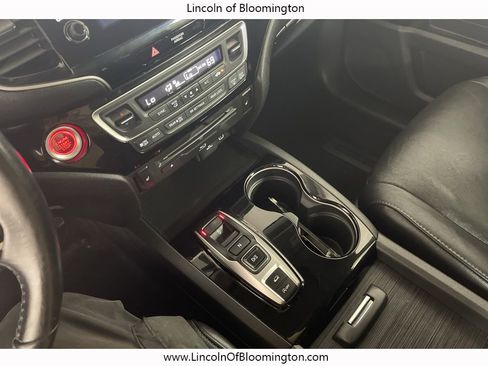 Used 2019 Honda Pilot Touring image 30