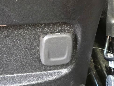 Used 2024 Chevrolet Malibu LT image 16