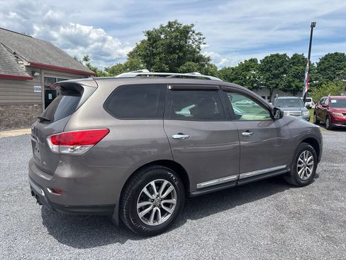 Used 2013 Nissan Pathfinder SL FWD image 6