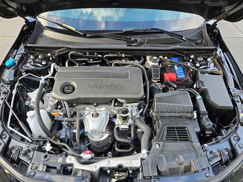 Used 2025 Honda Civic Sport image 25