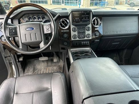 Used 2014 Ford F250 Platinum w/ FX4 Off-Road Package AWD/4WD image 17