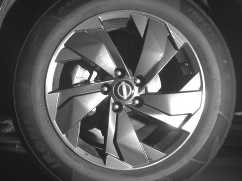 Used 2025 Nissan Rogue SV image 12