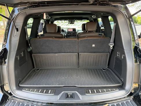 Used 2021 Nissan Armada Platinum w/ Captain's Chairs Package RWD image 18