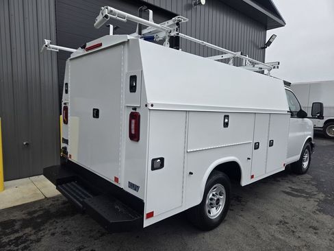 Used 2019 GMC Savana 3500 w/ Power Convenience Package image 7