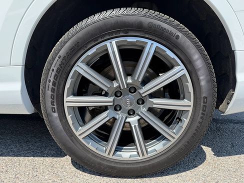 Used 2019 Audi Q7 3.0T Premium Plus w/ Premium Plus Package AWD/4WD image 9