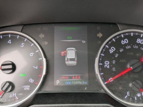 Used 2019 Toyota RAV4 XLE FWD image 33