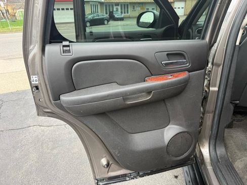 Used 2012 Chevrolet Tahoe LS image 31