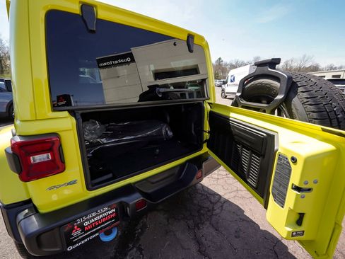 Used 2023 Jeep Wrangler Unlimited Sahara w/ Cold Weather Group image 46