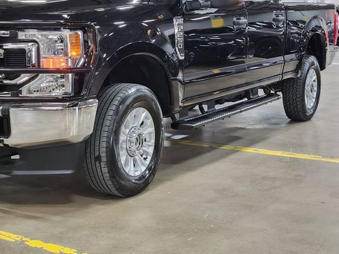 Used 2022 Ford F250 XL w/ STX Appearance Package image 17