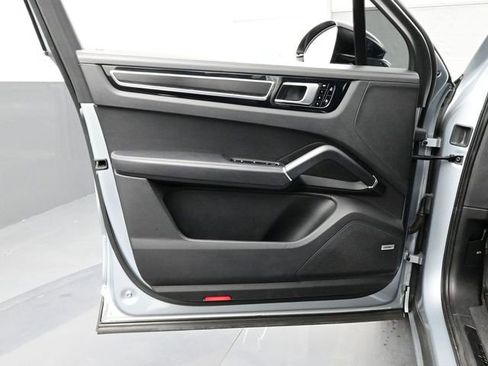 Certified 2021 Porsche Cayenne GTS w/ Premium Package Plus AWD/4WD image 7