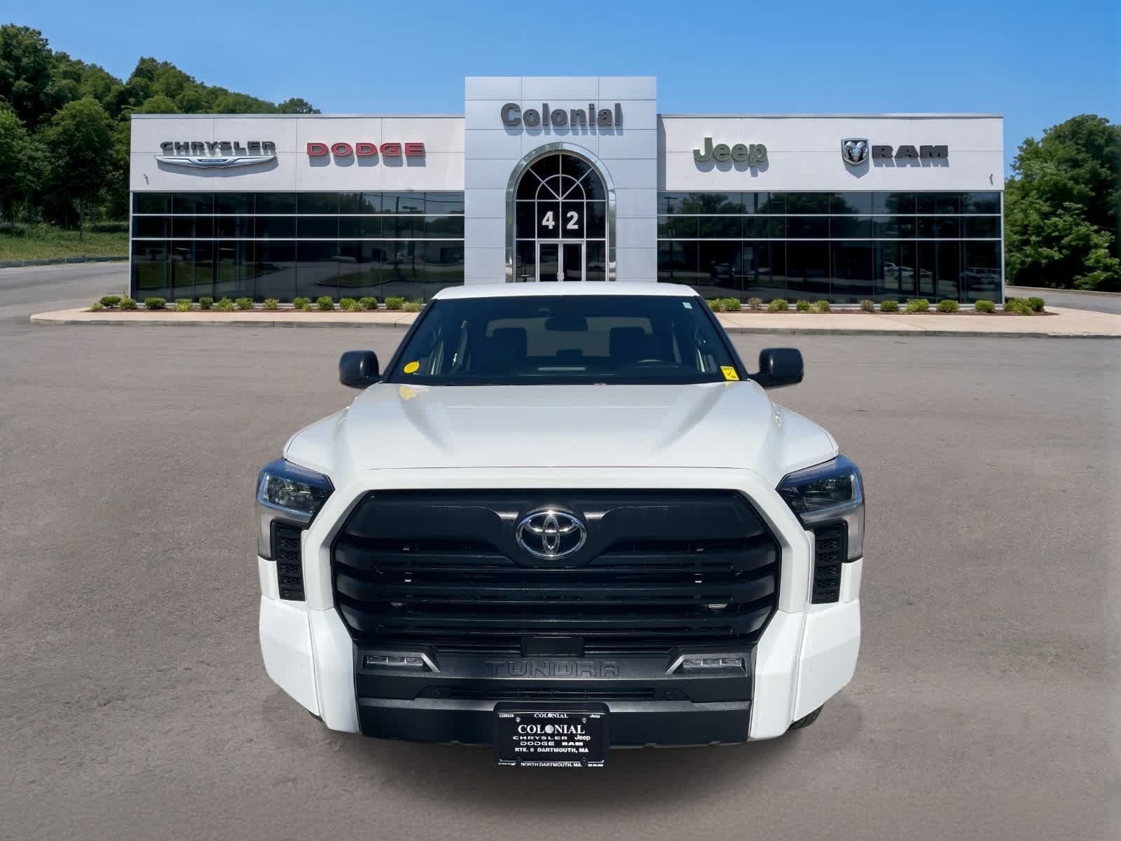 Used 2025 Toyota Tundra SR5 w/ SR5 Premium Package AWD/4WD image 10