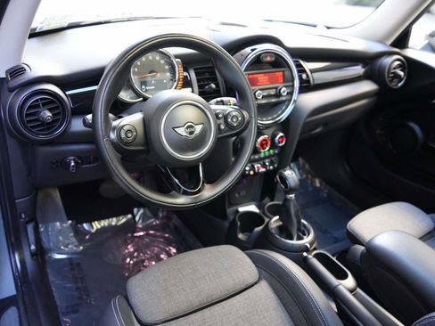 Used 2016 MINI Cooper 2-Door Hardtop image 7