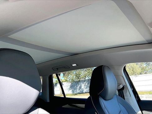 New 2026 Volkswagen Tiguan SE image 22