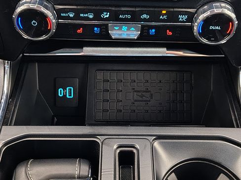 Used 2023 Ford F150 Lariat image 42